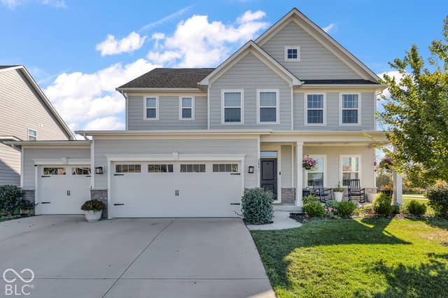 2841 Simsbury Lane, Brownsburg, IN 46112, photo 2 of 55