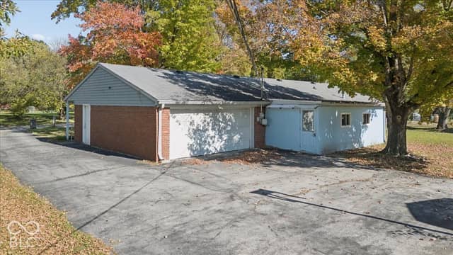 1749 W 73rd Place, Indianapolis, IN 46260, photo 4 of 30