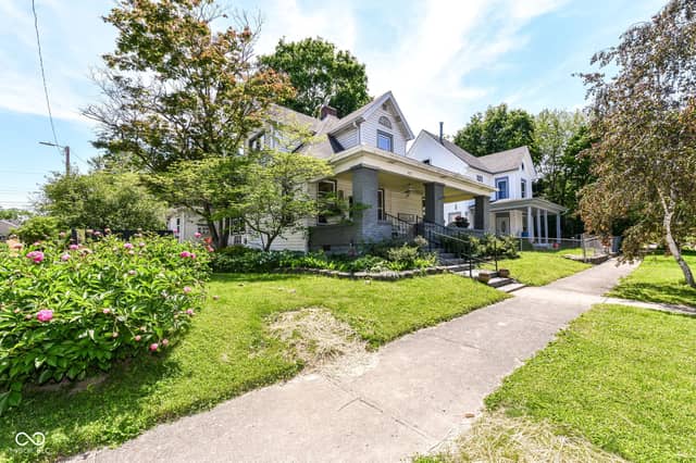 303 Walnut Street, Greenfield, IN 46140, photo 3 of 32