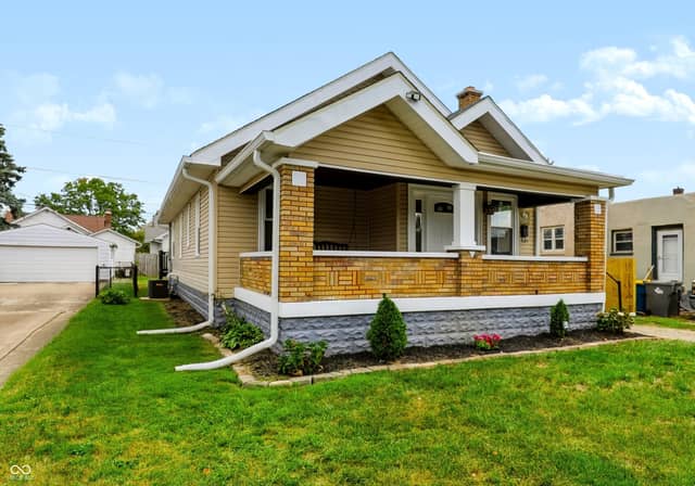 1419 N Linwood, Indianapolis, IN 46201, photo 3 of 59