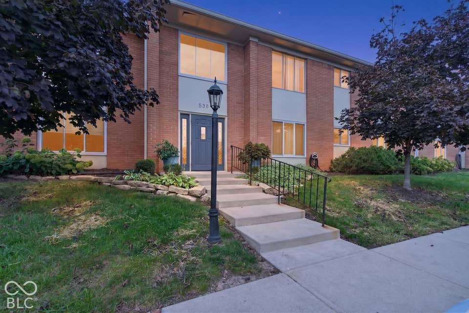 536 E Hunters Drive #APT C, Carmel