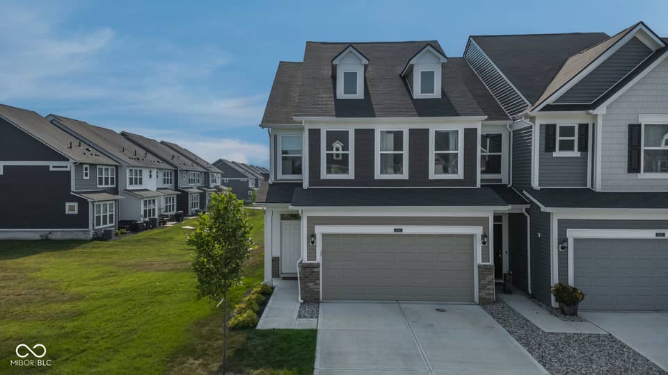 18646 Moray Street, Westfield