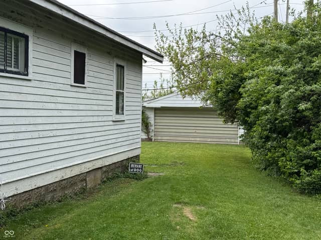 1822 Englewood Drive, Indianapolis, IN 46219, photo 4 of 13