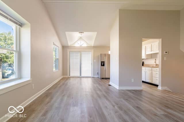 7819 Cardinal Cove N, Indianapolis, IN 46256, photo 5 of 36