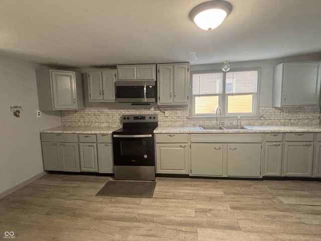 613 W Washington Street, Greensburg, IN 47240, photo 5 of 7