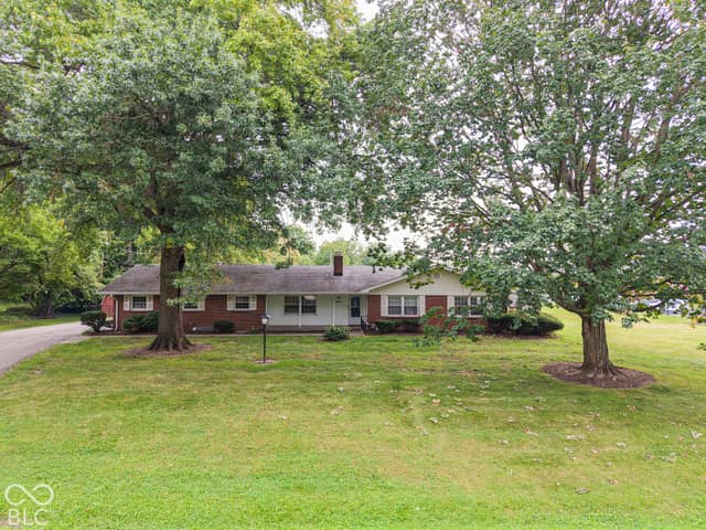 8647 Driftwood Drive, Indianapolis, IN 46240, photo 3 of 42