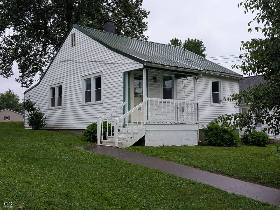 219 E Perry Street, Versailles