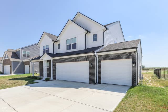 1261 Pegasus Drive, Franklin, IN 46131, photo 5 of 62