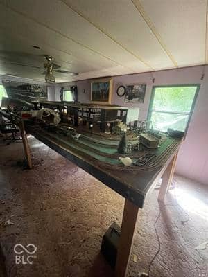 900 S County Road 550 E, Selma, IN 47383, photo 5 of 12