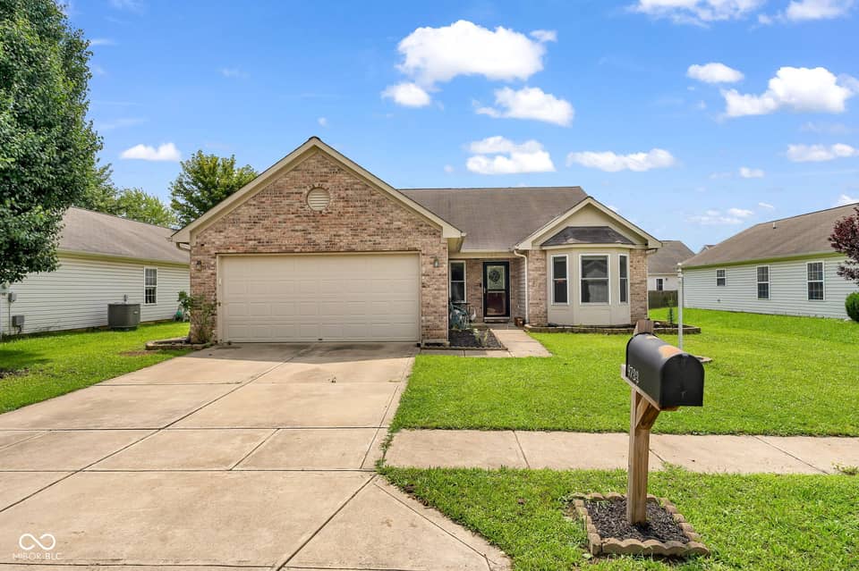 9733 Centennial Court, Avon