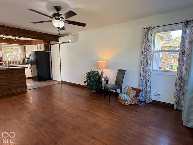 1471 E Aimee Court, Terre Haute, IN 47805, photo 4 of 41
