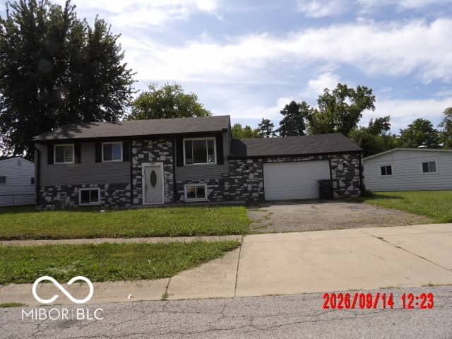 585 Northgate Drive, Greenwood, IN 46143, photo 1 of 14