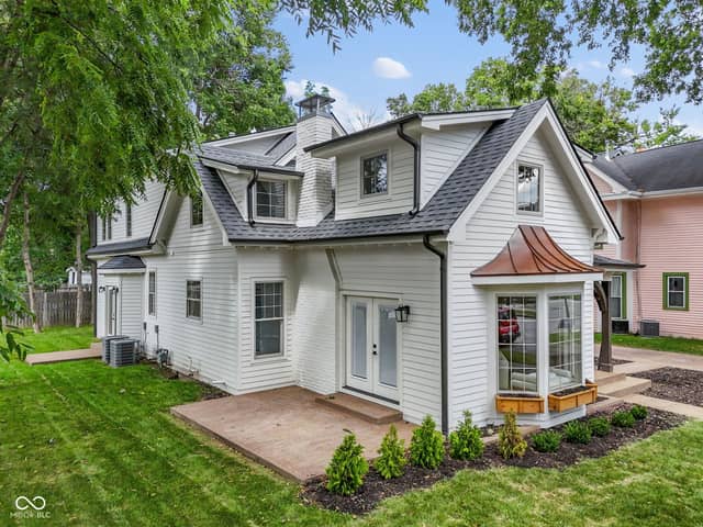 122 E 32nd Street, Indianapolis, IN 46205, photo 5 of 53