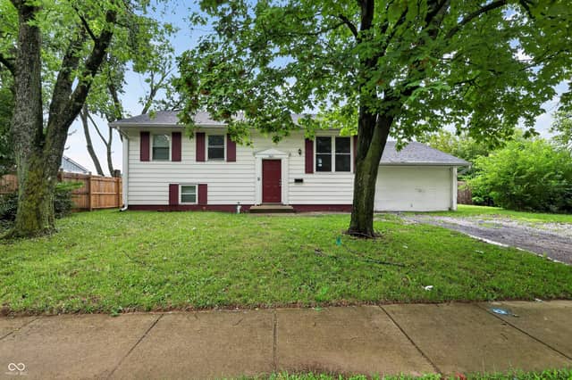 3651 Decamp Drive, Indianapolis, IN 46226, photo 2 of 16