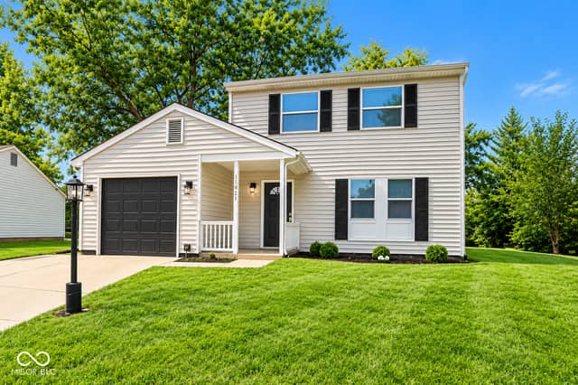 11021 E Amburg Court, Indianapolis, IN 46235, photo 3 of 28