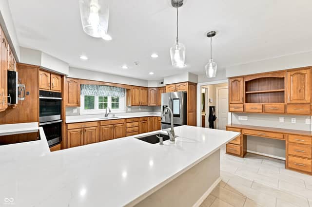 7555 Chablis Circle, Indianapolis, IN 46278, photo 4 of 72