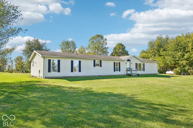 681 W County Road 1000 S, Clayton, IN 46118, photo 4 of 74