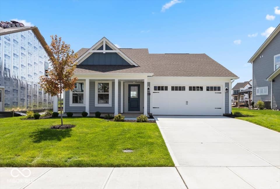 859 Oakleaf Drive, Greenfield, IN 46140, photo 1 of 34