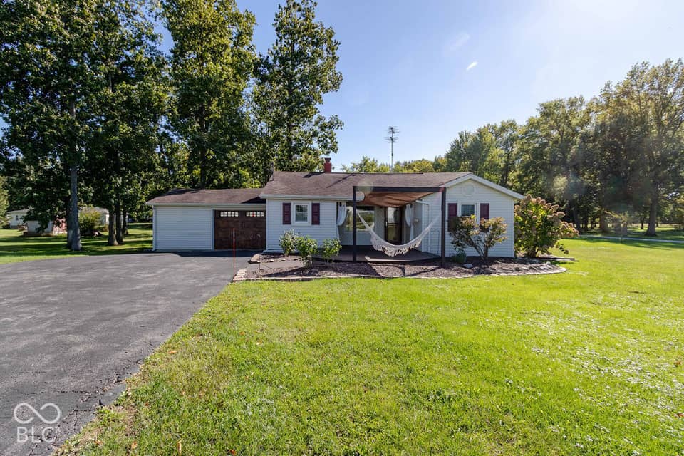 5556 Montpelier Pike, Marion, IN 46953, photo 1 of 25