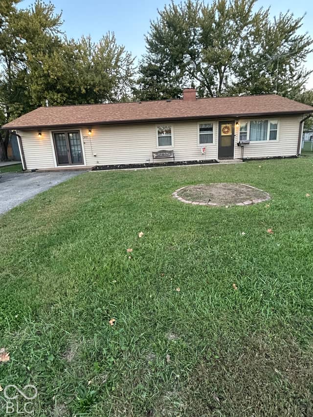310 Shelton, Whiteland, IN 46184, photo 3 of 20