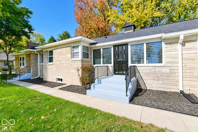 1352 Maynard Drive, Indianapolis, IN 46227, photo 4 of 49
