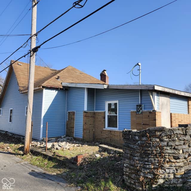 321 S Madison, Anderson, IN 46016, photo 4 of 9