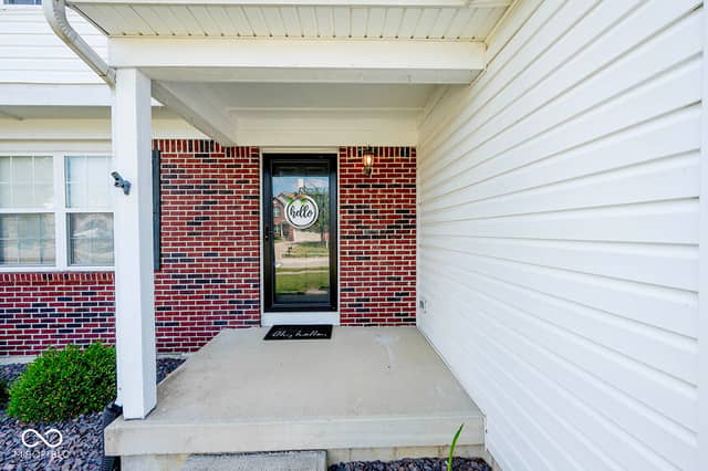 5067 Clay Creek Lane, Plainfield, IN 46168, photo 4 of 35