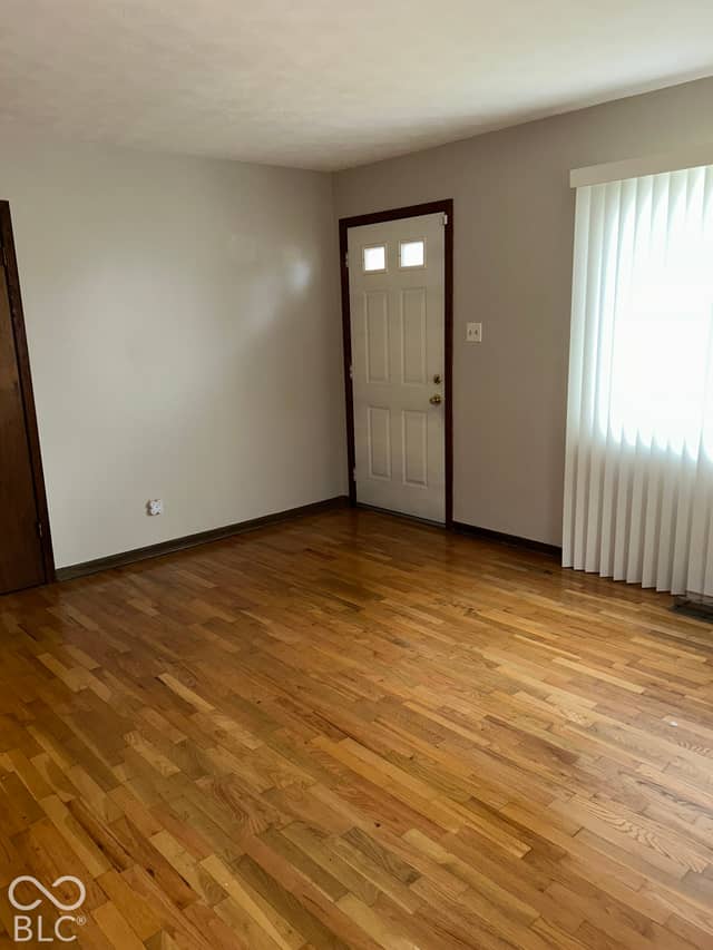 11151 Monroe Court, Indianapolis, IN 46229, photo 3 of 36