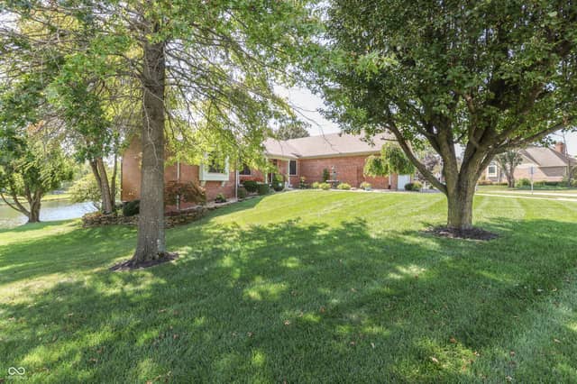 3259 Buckmoor Parkway, Greenwood, IN 46143, photo 5 of 57