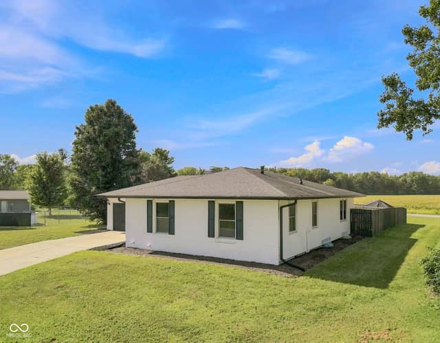 950 Norwood Court, Columbus, IN 47203, photo 5 of 40