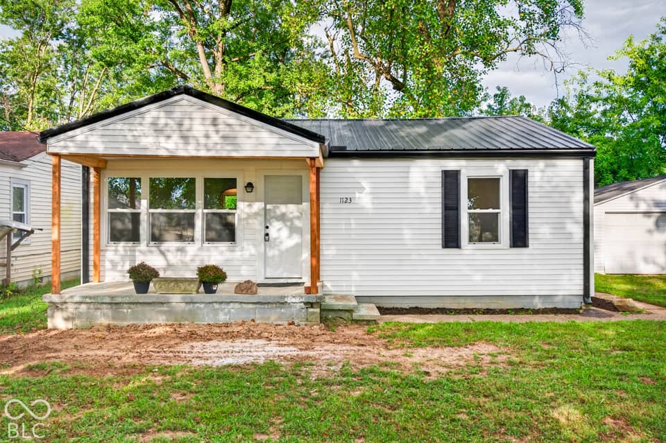 1123 N Obrien Street, Seymour, IN 47274, photo 1 of 29
