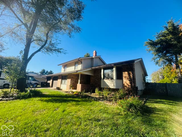 3960 Pineview Lane, Greenwood, IN 46142, photo 4 of 33
