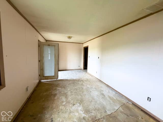 3711 S Walnut Street, Muncie, IN 47302, photo 5 of 6