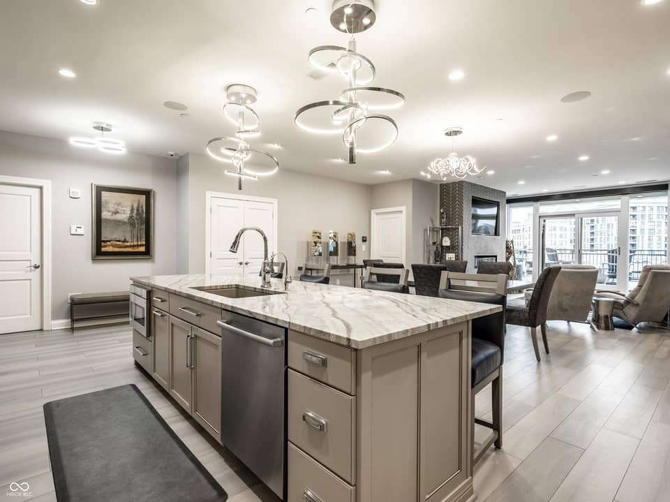 333 Massachusetts Avenue #702, Indianapolis, IN 46204, photo 1 of 39
