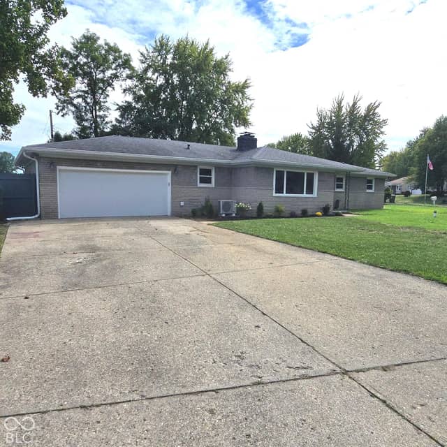 445 Tulip Drive, Indianapolis, IN 46227, photo 3 of 19