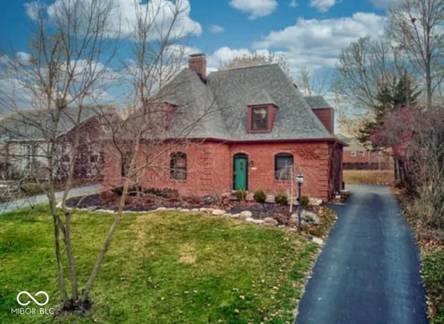 1125 Crane Court, Anderson, IN 46016, photo 2 of 30
