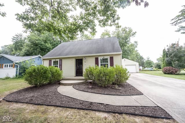 715 Homewood Drive, Carmel, IN 46280, photo 4 of 40