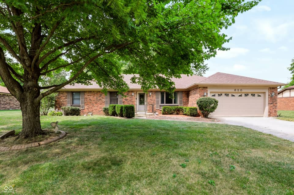 620 S Ashbourne Lane, Greenwood