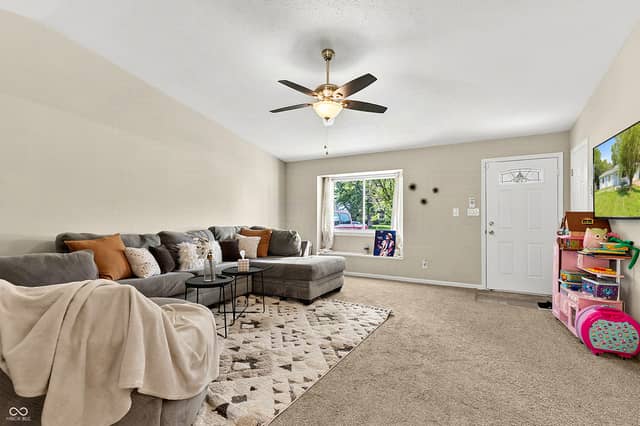 5126 Carob, Indianapolis, IN 46237, photo 3 of 20