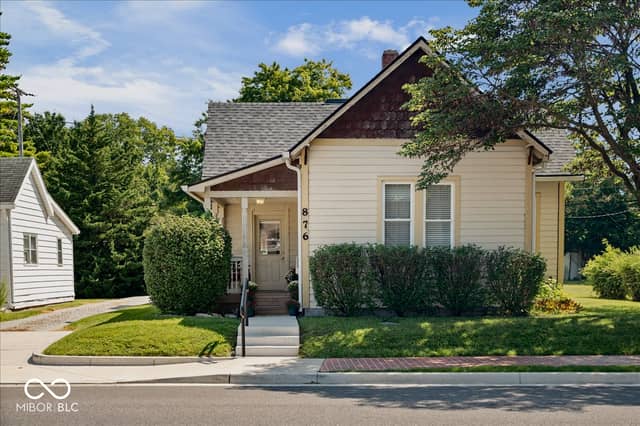 876 S 10th Street, Noblesville, IN 46060, photo 3 of 17
