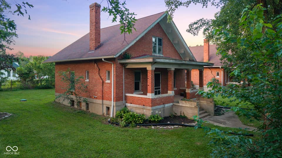 15960 Old Highway 111 SE, Elizabeth