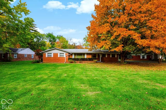 6924 Munsee Lane, Indianapolis, IN 46260, photo 3 of 53