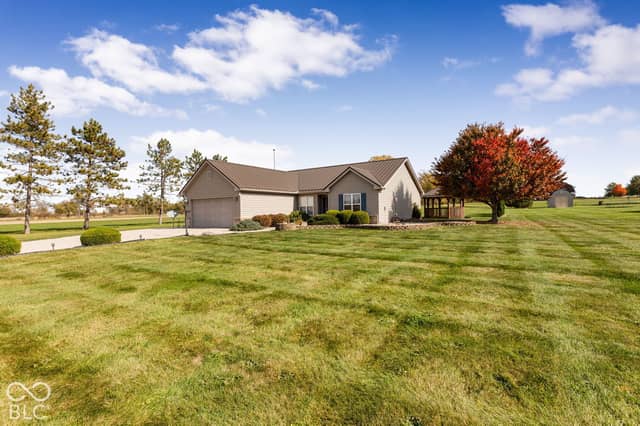 204 N 950 E, Greentown, IN 46936, photo 4 of 71