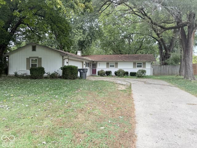 928 W 79th Street, Indianapolis, IN 46260, photo 2 of 8