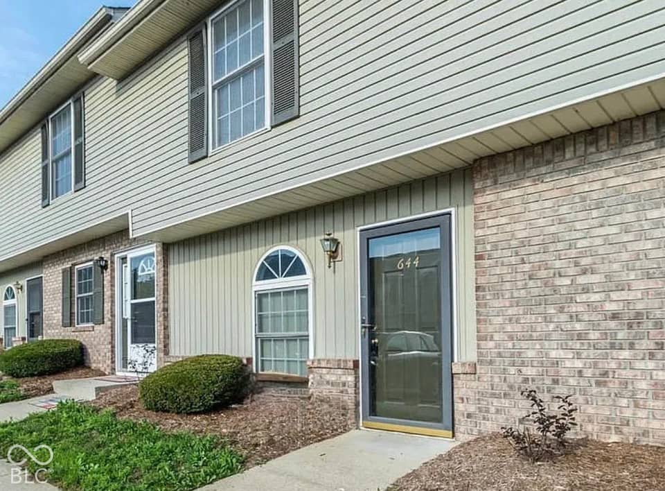 644 E Sherwood Hills Drive, Bloomington, IN 47401, photo 1 of 32