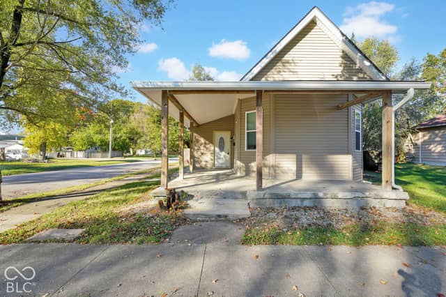 1502 Union Street, Columbus, IN 47201, photo 2 of 18