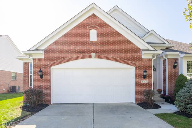 8783 W Cobblestone Drive, Zionsville, IN 46077, photo 2 of 38