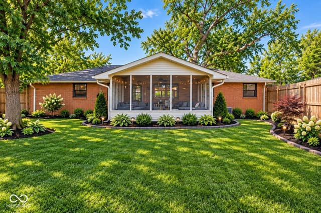 2663 Forest Drive, Columbus, IN 47201, photo 4 of 28