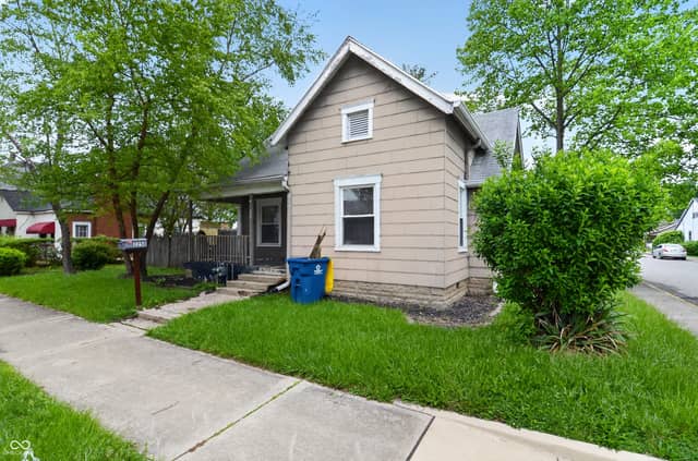 225 S State Street, Greenfield, IN 46140, photo 3 of 31