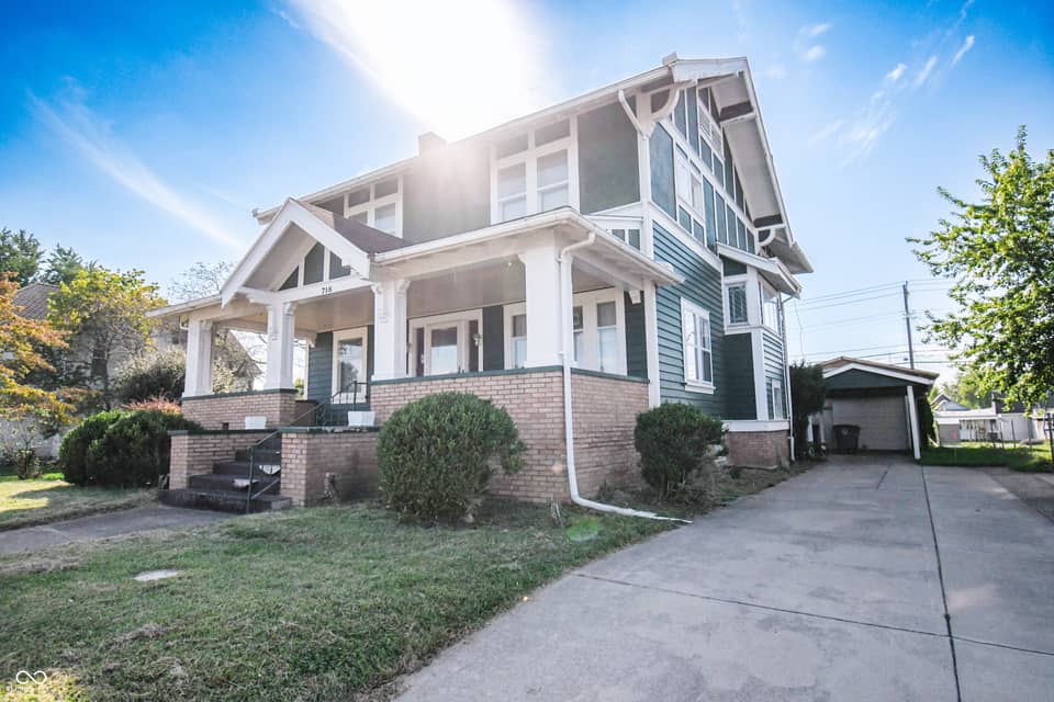 718 S Walnut Street, Seymour, IN 47274, photo 1 of 39